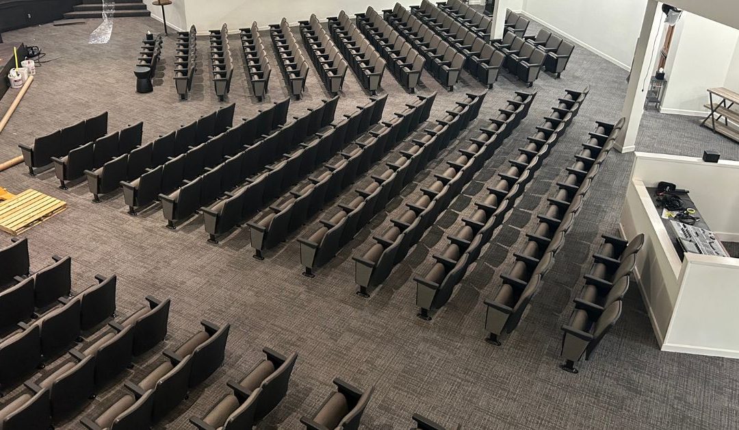 Church Pews vs. Chairs: Choosing the Right One